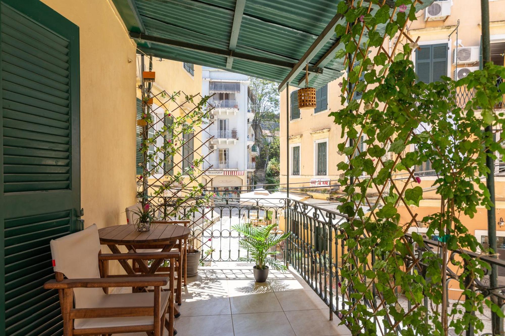 Zen Retreat In The Historic Center Of Corfu Apartment Corfu  Стая снимка